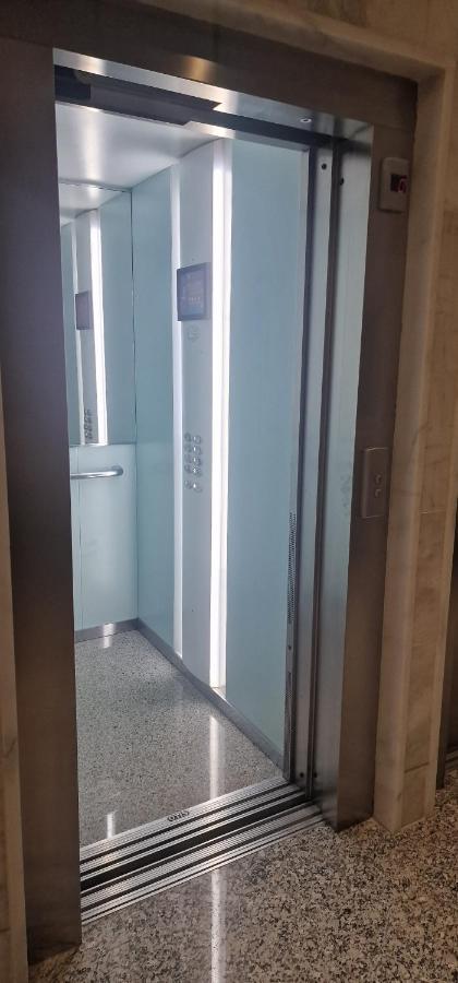 Estudio En Centro De Alicante Apartment ภายนอก รูปภาพ
